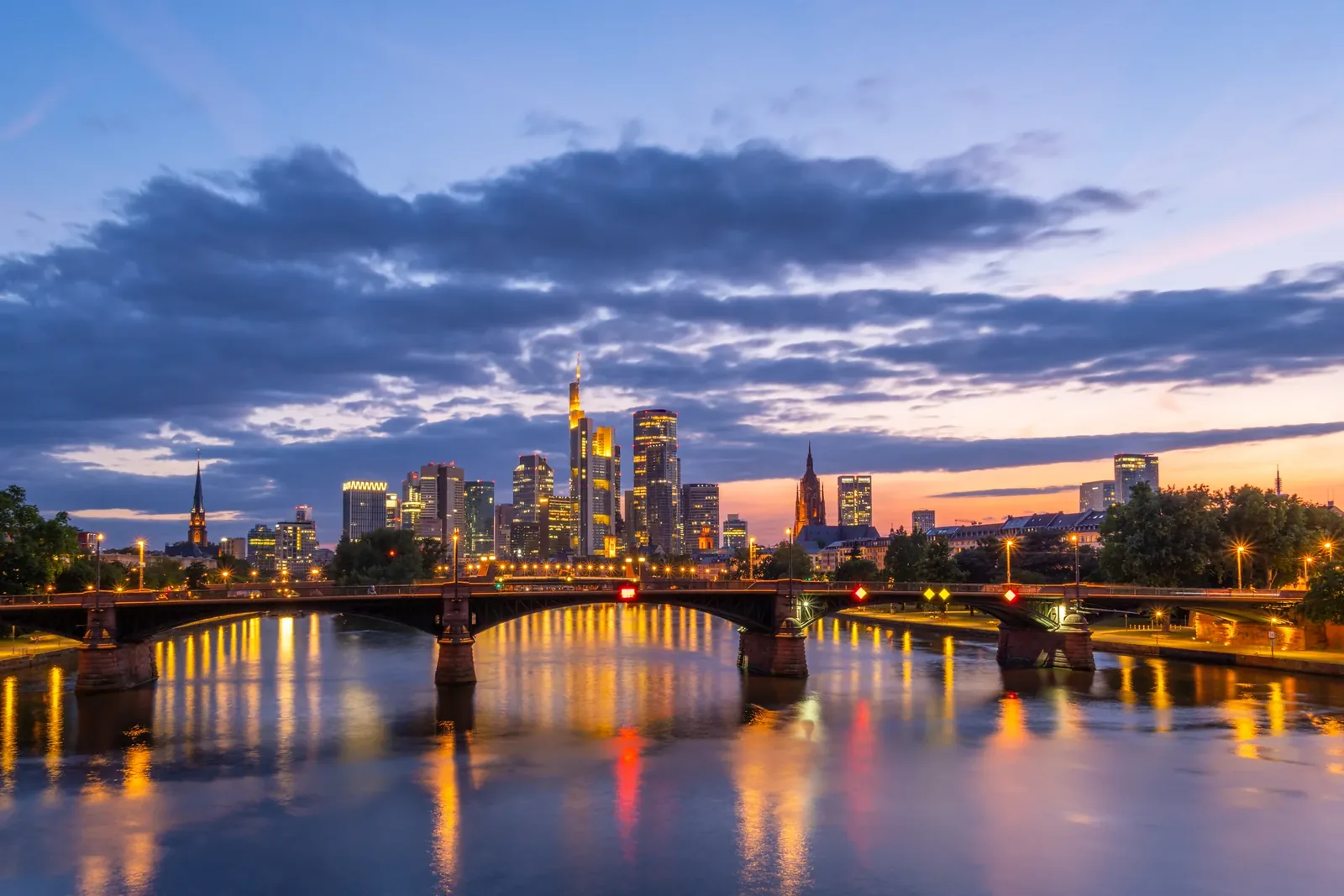 Frankfurt am Main am Abend